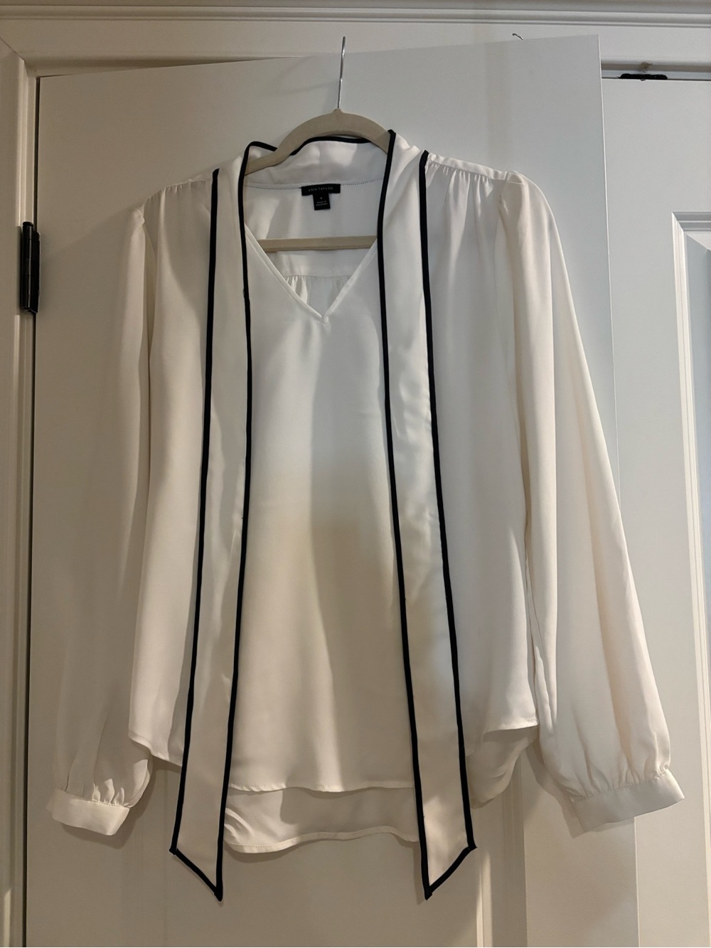 Ann Taylor Ivory V-Neck Blouse with Black Trim Scarf Detail
